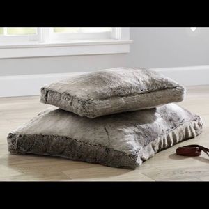 Faux Fur pet bed cover- gray ombre 36" x 28”